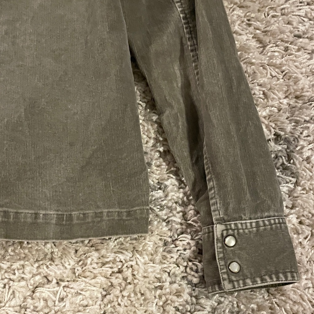 Eddie Bauer Olive Button Down Shirt‎ - Picture 11 of 13